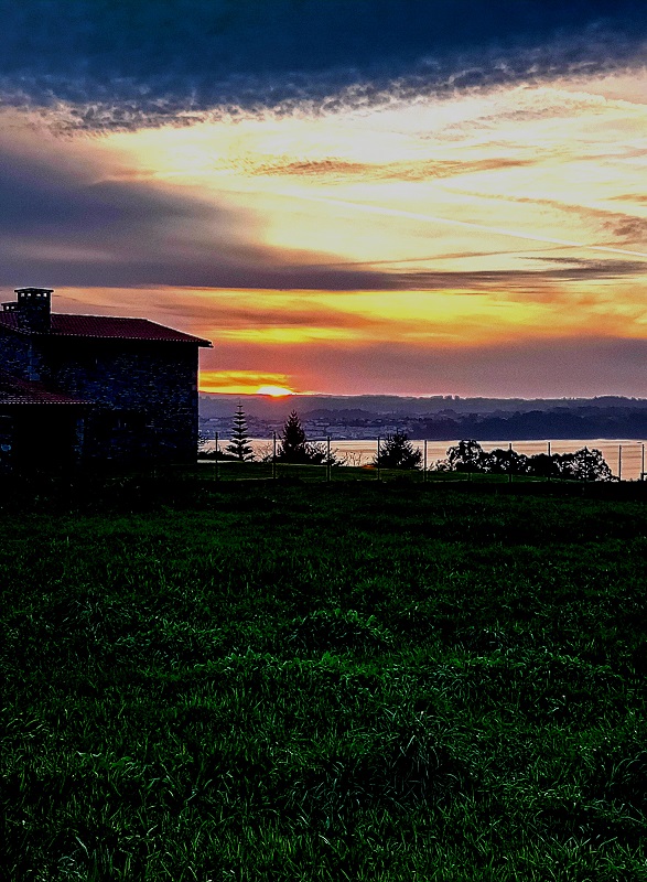 Atardecer en Lugar A Modia (Miño)